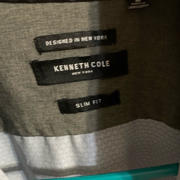 Kenneth Cole slim fit short sleeve button down - Picture 3 of 4